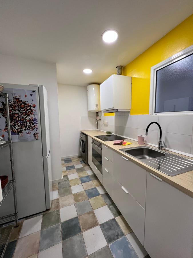 Alojamiento Con Encanto En Planta Superior Ideal Para Trabajo Y Escapadas Familiares En Montserrat Esparraguera Exterior photo