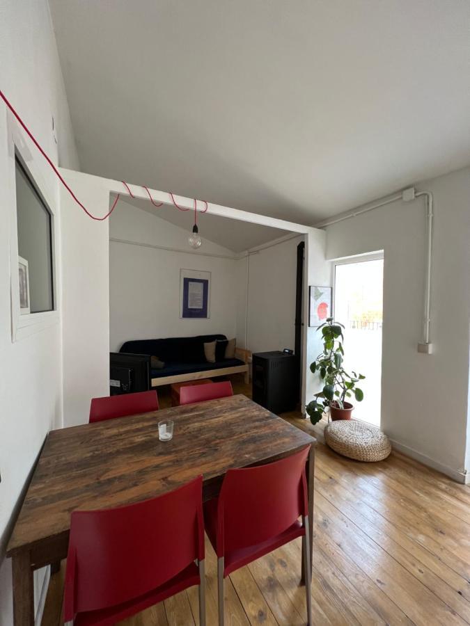 Alojamiento Con Encanto En Planta Superior Ideal Para Trabajo Y Escapadas Familiares En Montserrat Esparraguera Exterior photo