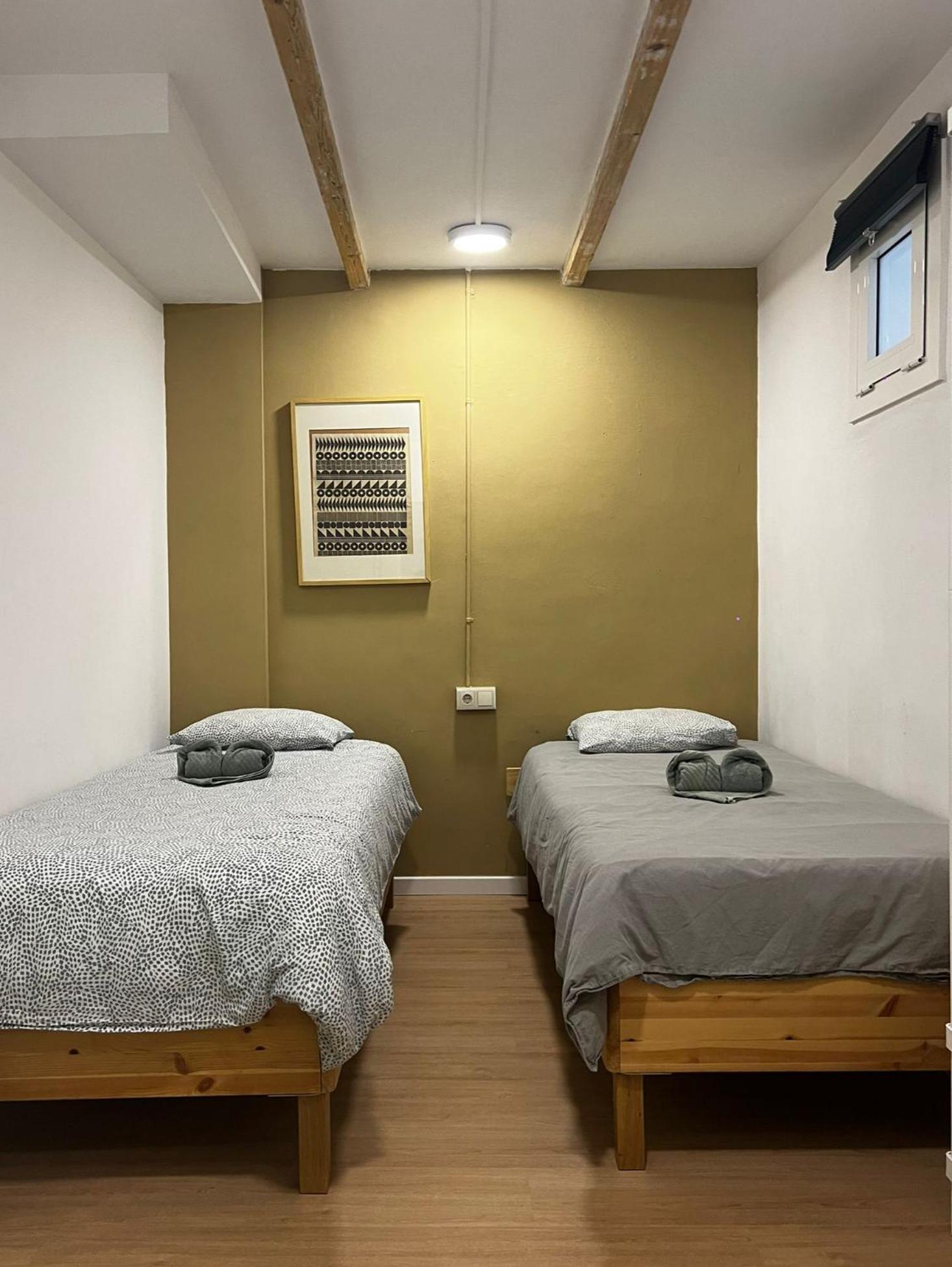Alojamiento Con Encanto En Planta Superior Ideal Para Trabajo Y Escapadas Familiares En Montserrat Esparraguera Exterior photo