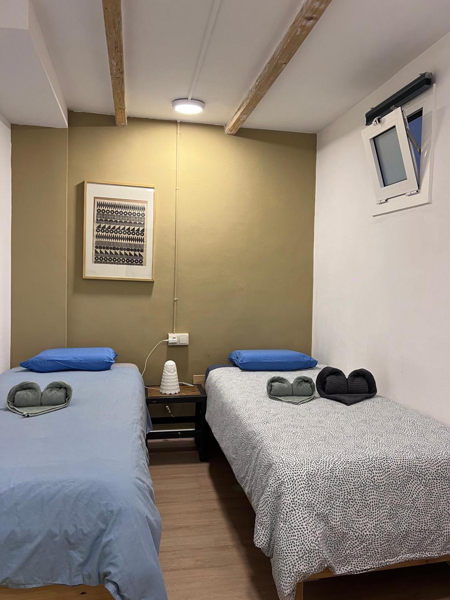 Alojamiento Con Encanto En Planta Superior Ideal Para Trabajo Y Escapadas Familiares En Montserrat Esparraguera Exterior photo